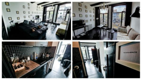 The Black Beauty private studio with canal view